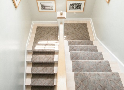 Chiếu nghỉ và chiếu tới cầu thang mang lại cho ngôi nhà của bạn cảm giác sang trọng và hiện đại. Với nhiều kiểu dáng và chất liệu đa dạng, bạn có thể dễ dàng chọn một mẫu phù hợp cho căn nhà của mình. Xem hình ảnh để biết thêm về chiếu nghỉ và chiếu tới cầu thang.