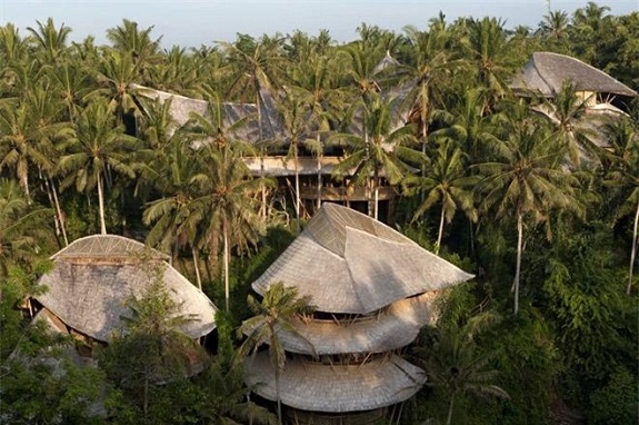 Ngôi làng làm hoàn toàn bằng tre duy nhất tại Đông Nam Á